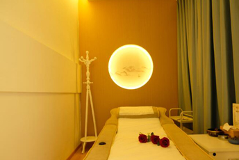 哈尔滨日式指压的寂静美学：在按压中听见雪落的声音